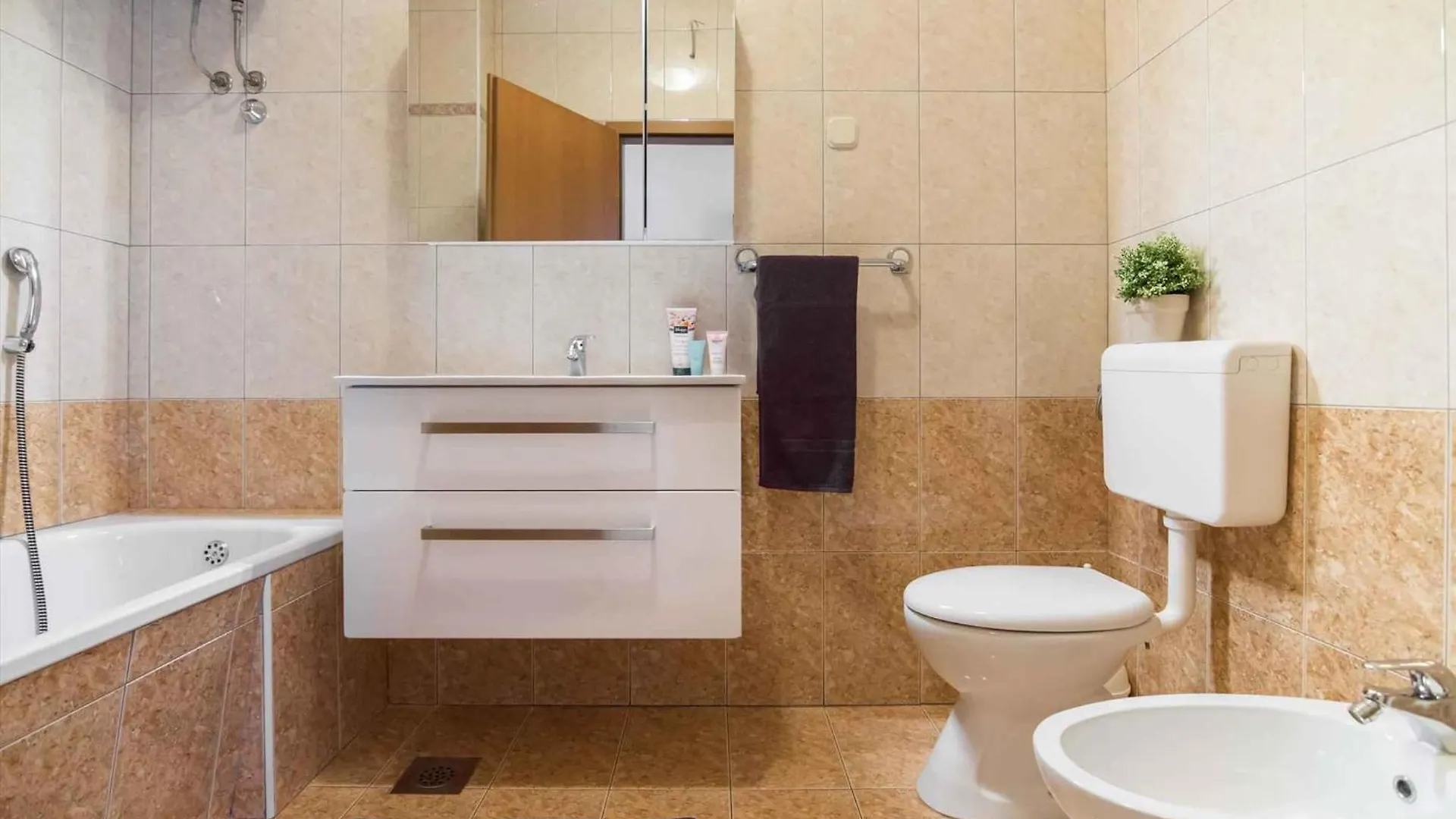 Studio Apartment Rabac Near Sea